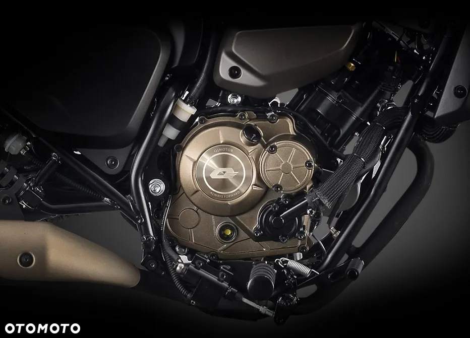 QJMOTOR SRV 125 - 13