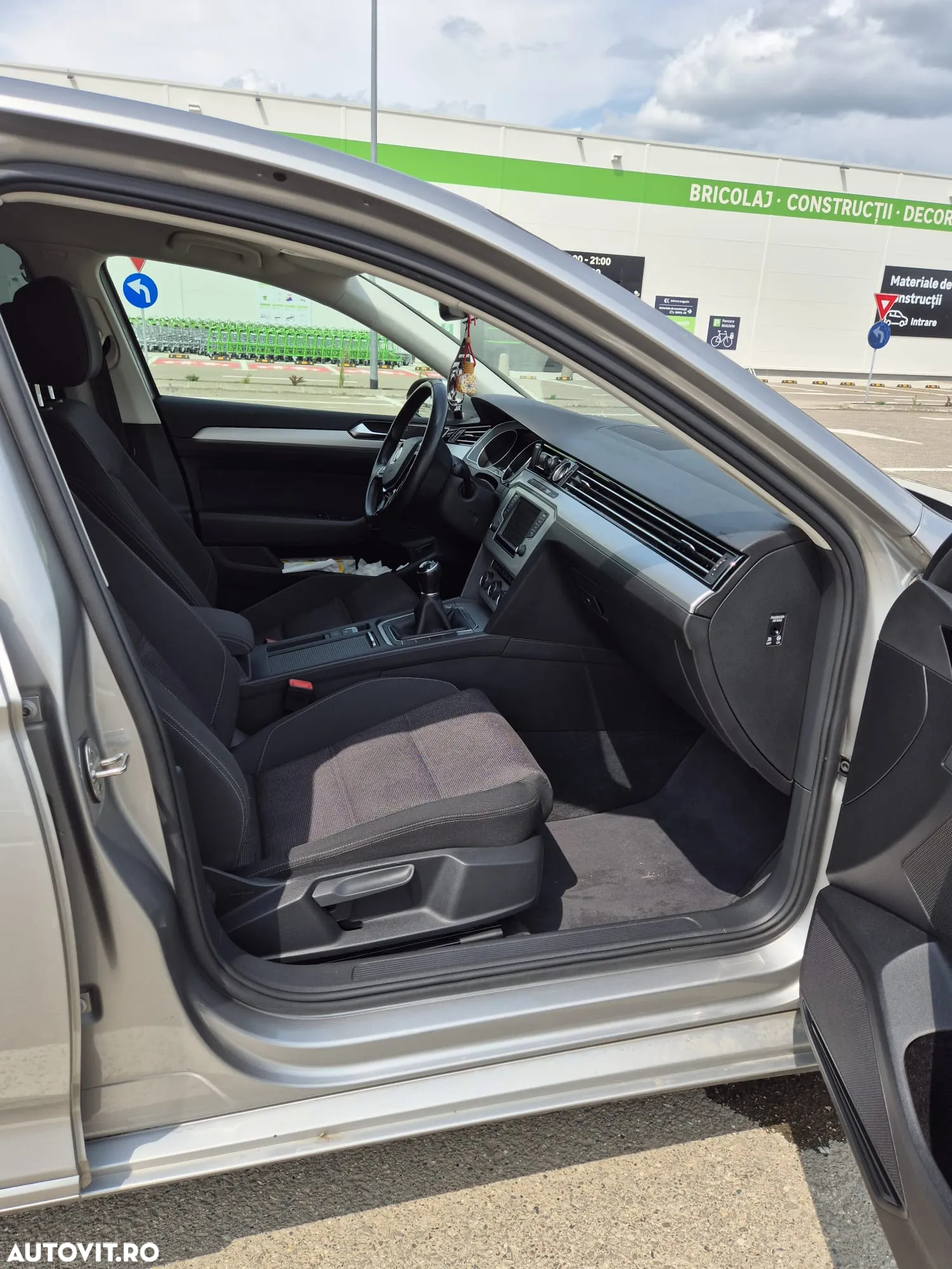 Volkswagen Passat 2.0 TDI Comfortline - 19