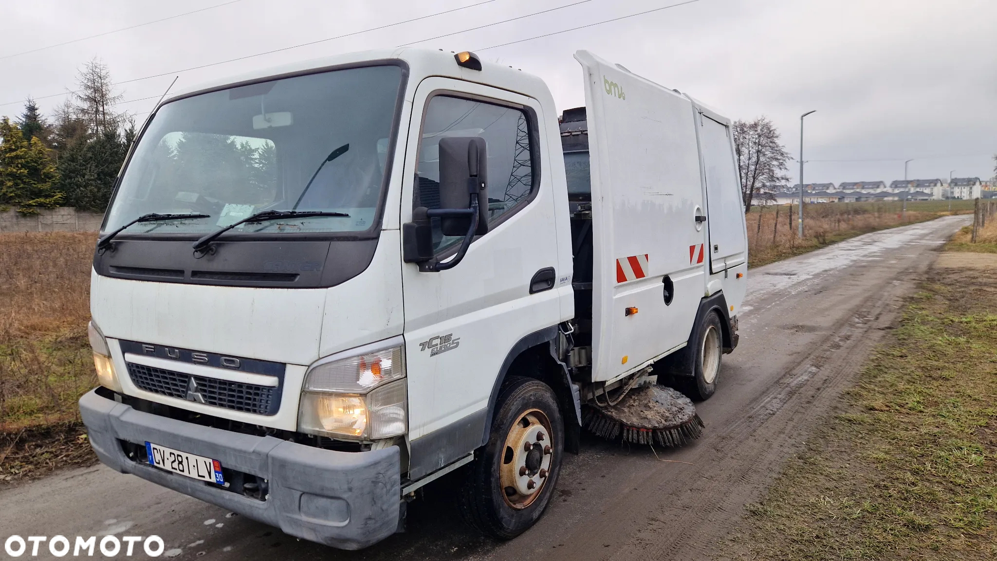 Mitsubishi Canter - 10