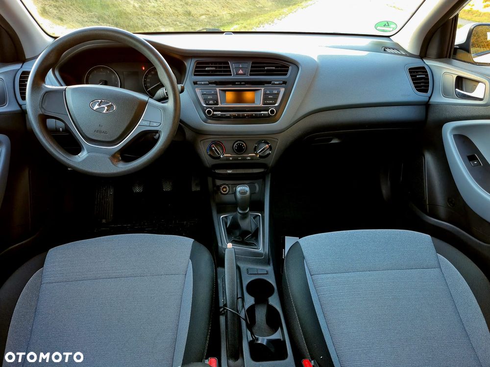 Hyundai i20 1.2 - 11