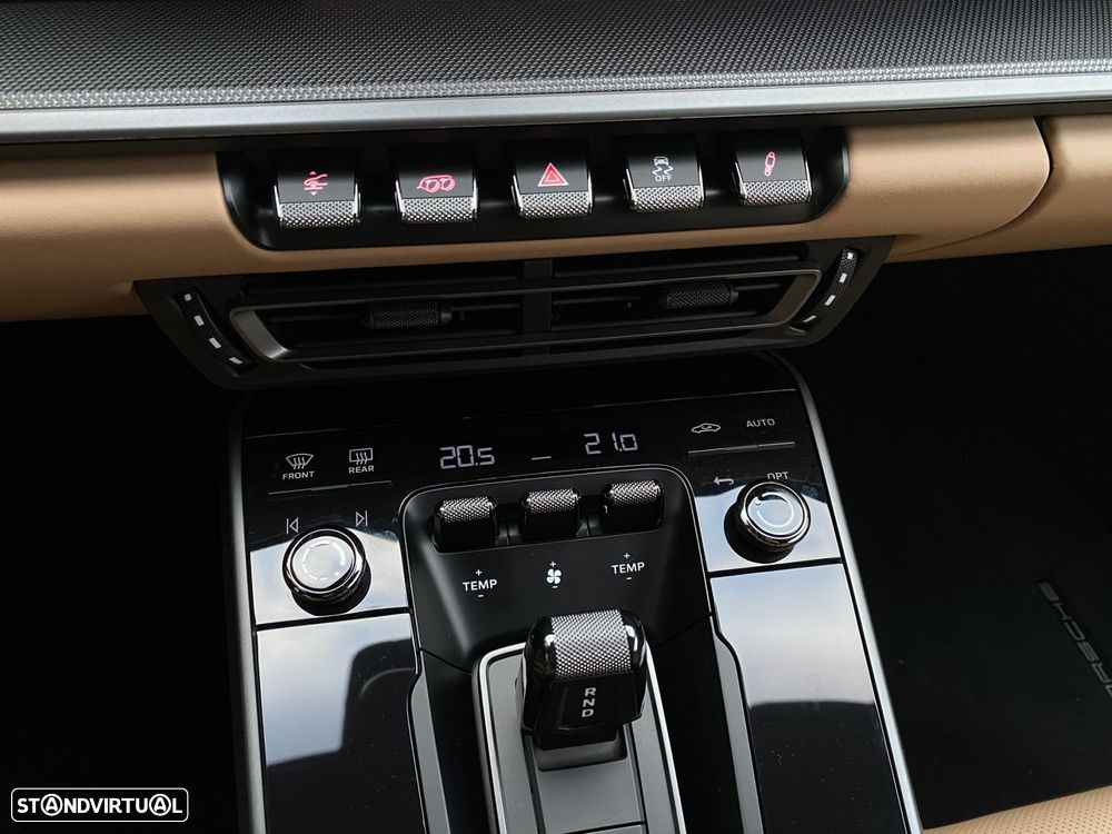 Porsche 911 (992) Carrera S PDK - 23