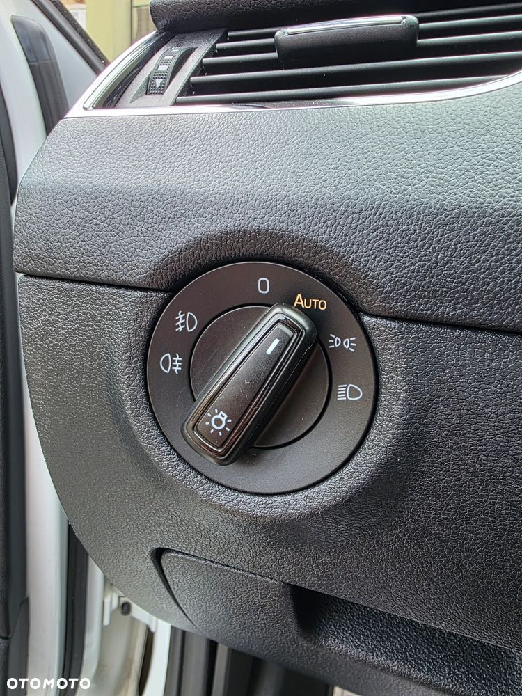 Skoda Octavia 2.0 TDI Style DSG - 14