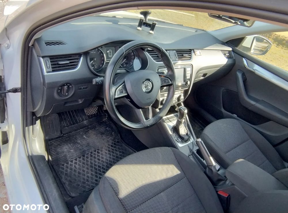 Skoda Octavia 2.0 TDI Style DSG - 5