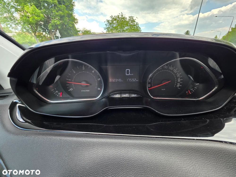 Peugeot 208 1.4 HDi Access - 4
