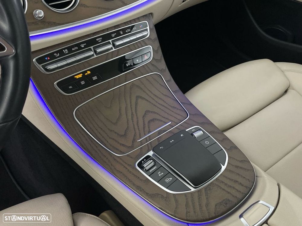 Mercedes-Benz E 300 de AMG Line - 21