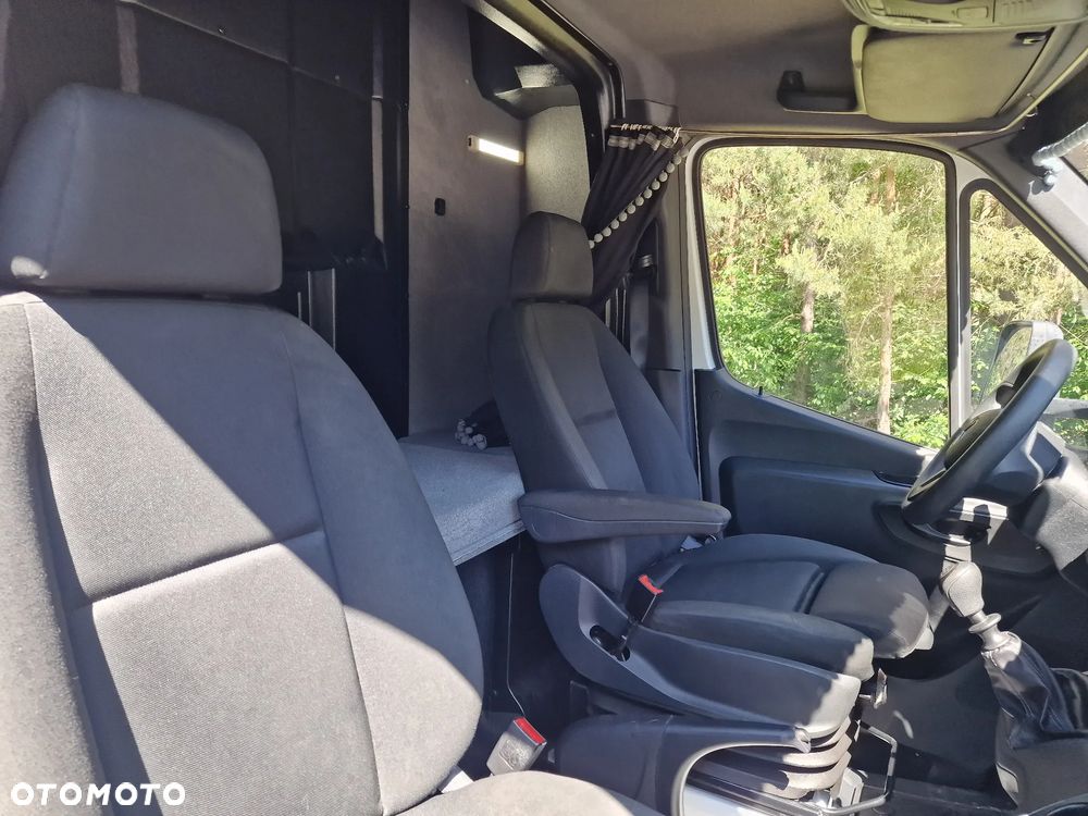 Mercedes-Benz Sprinter 2023r 8EP, Salon PL ASO bezwypadkowy,  ,poduszki pneumatyczne tylnej osi, - 11