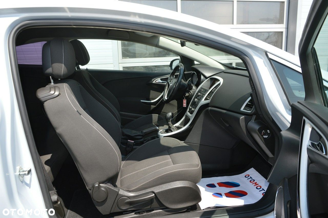 Opel Astra - 25