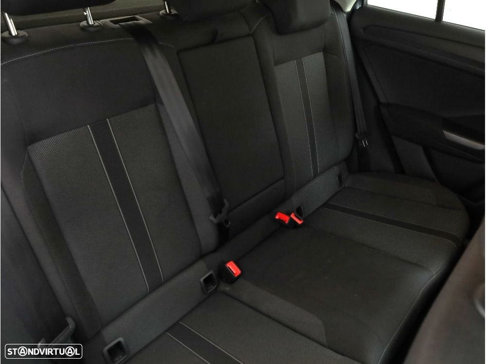 VW T-Roc 1.0 TSI Urban - 15