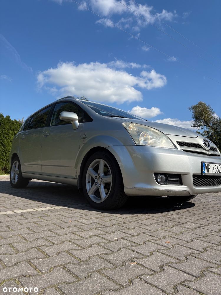 Toyota Corolla Verso - 4