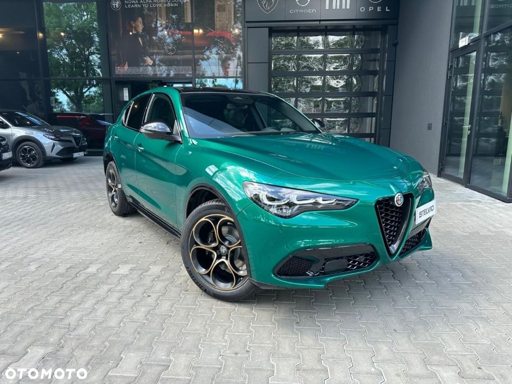 Alfa Romeo Stelvio - 2
