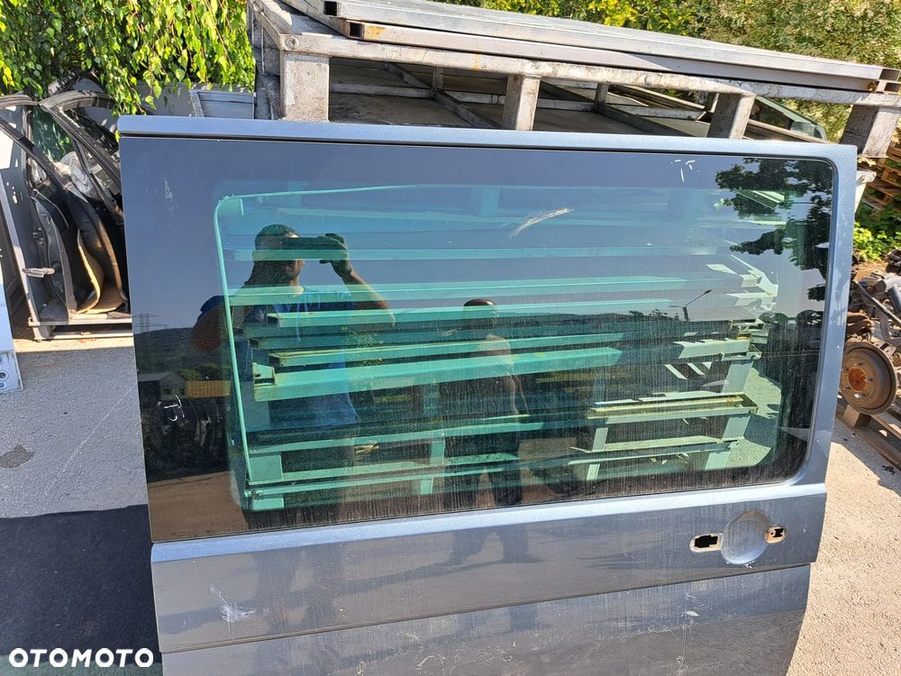 Volkswagen Transporter T5 drzwi prawe przesuwne prawy bok szyba - 2