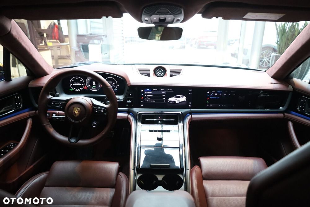 Porsche Panamera - 8