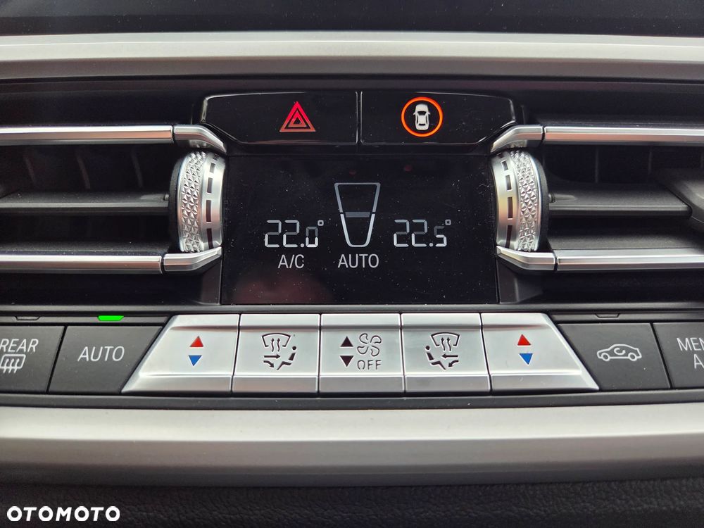 BMW Seria 3 320d xDrive Advantage - 28
