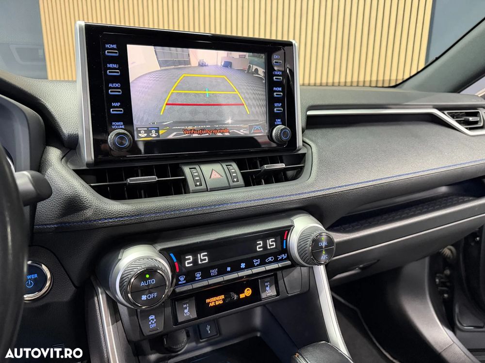 Toyota RAV4 - 9