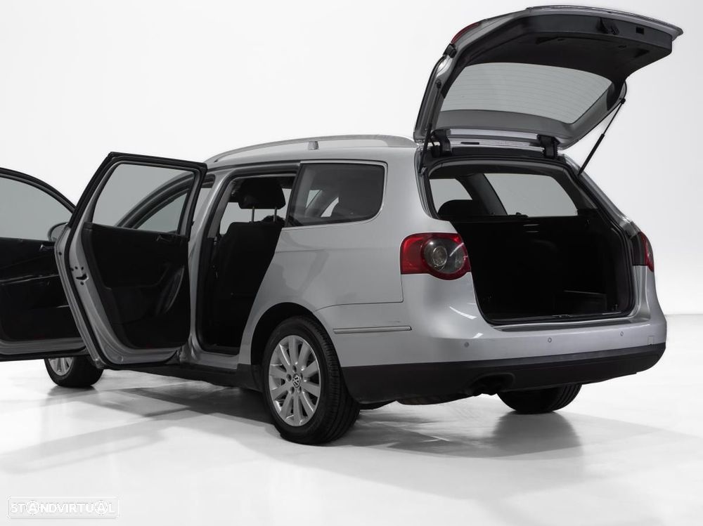 VW Passat Variant - 5