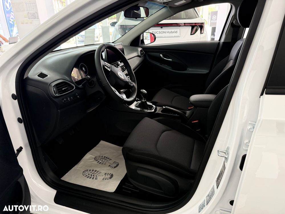 Hyundai i30 1.5 110CP M/T Comfort - 12