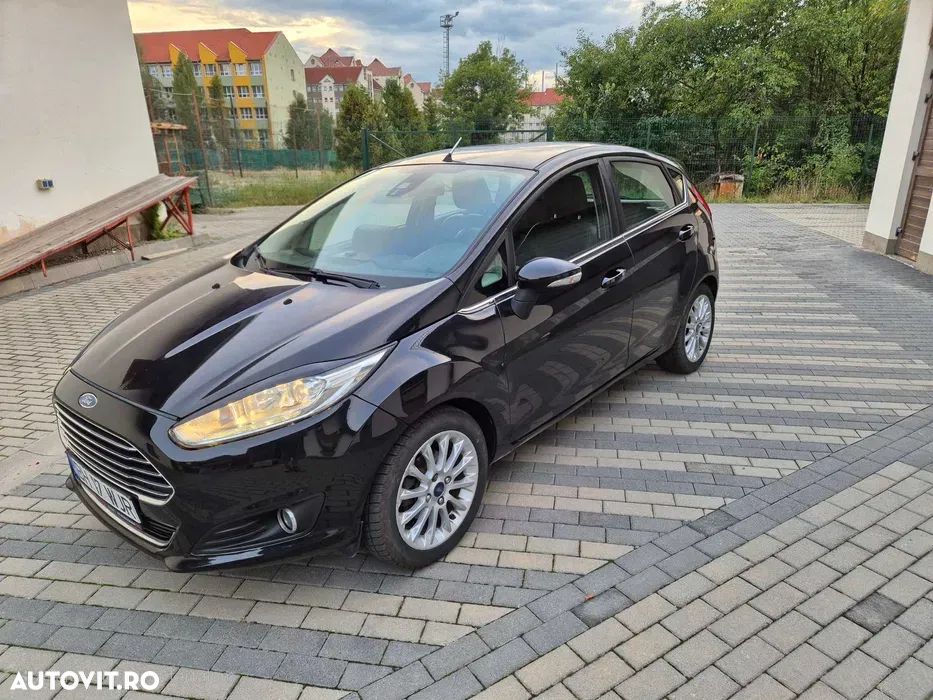 Ford Fiesta 1.0 EcoBoost Start-Stop Titanium - 1