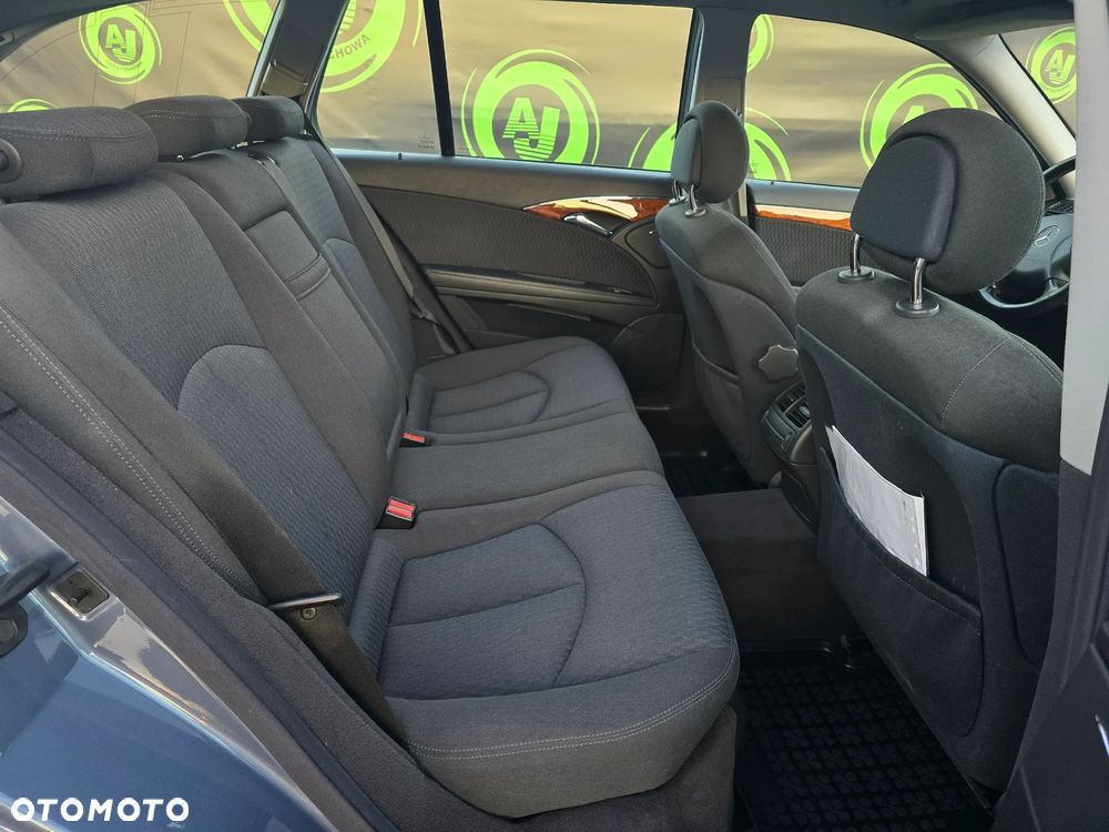 Mercedes-Benz Klasa E - 17