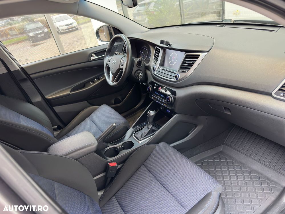 Hyundai Tucson 2.0 CRDI 4WD Automatik Premium - 7