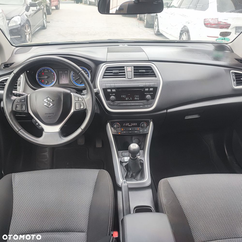 Suzuki S-Cross - 15