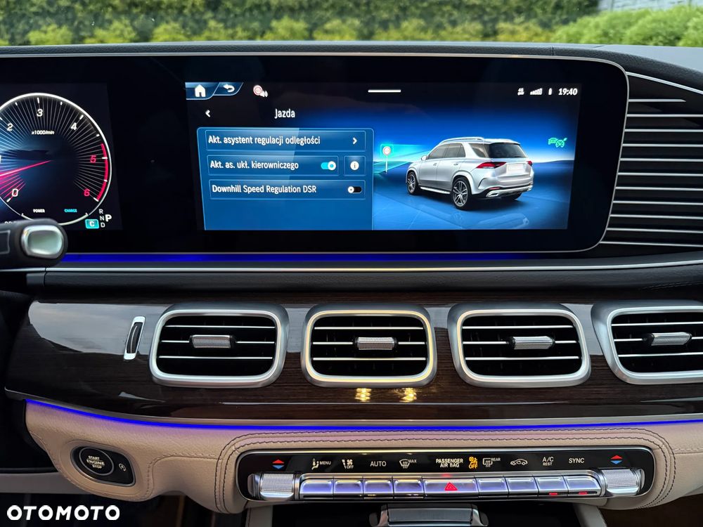 Mercedes-Benz GLE - 33