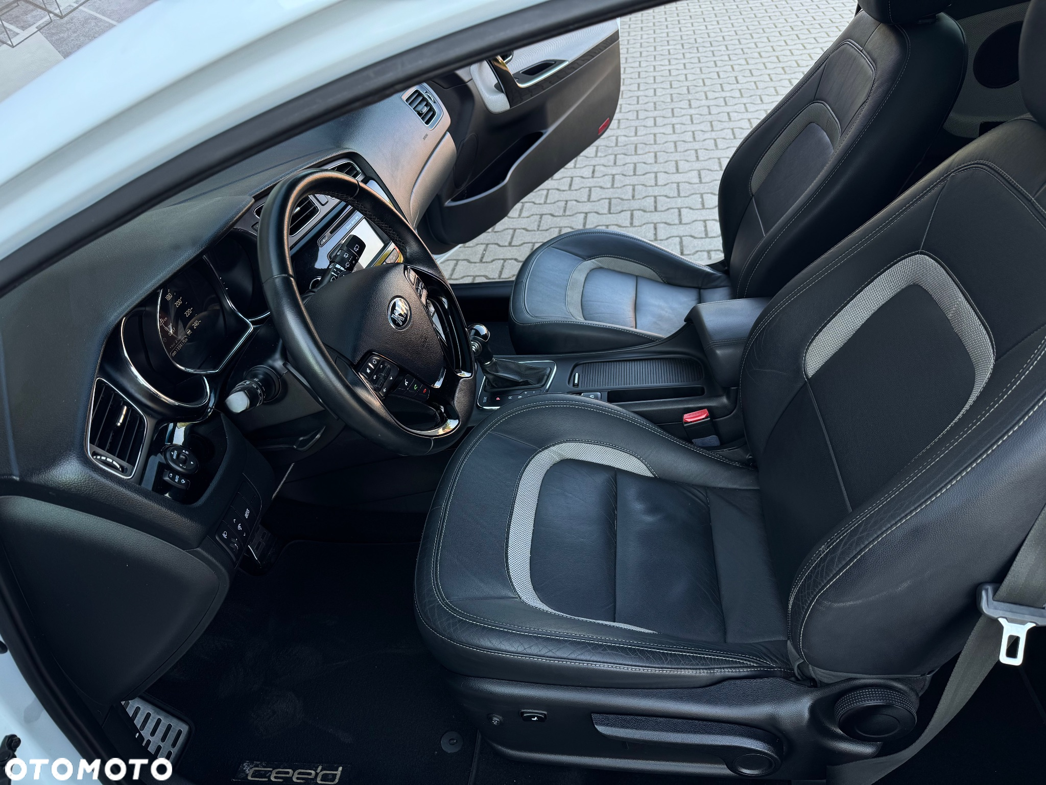 Kia ProCeed - 19