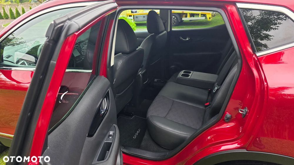 Nissan Qashqai 1.6 dCi 4x4 360 S&S - 25