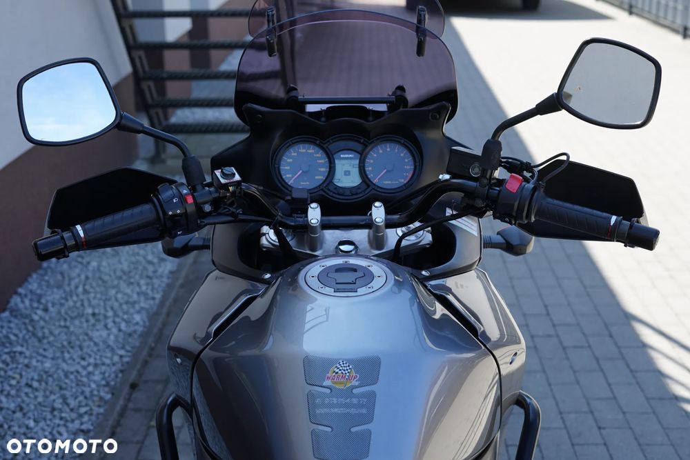 Suzuki DL - 17