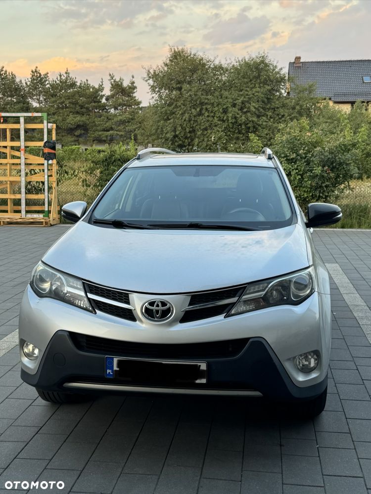 Toyota RAV4 - 1
