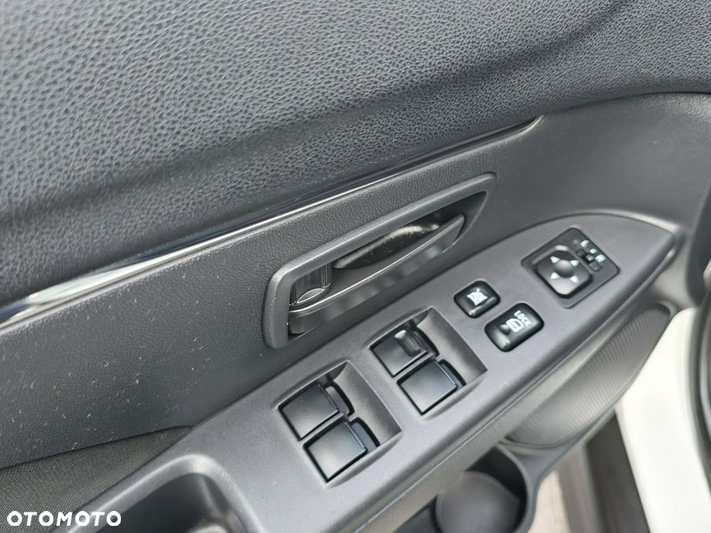 Mitsubishi ASX - 24