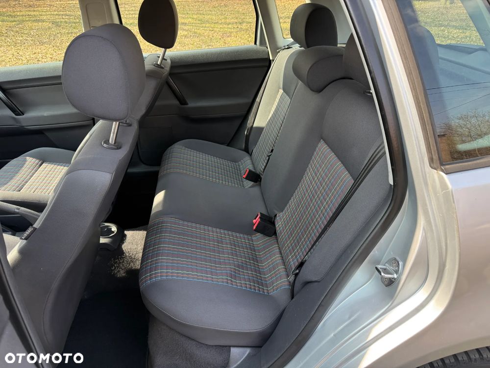 Volkswagen Polo 1.2 12V Highline - 19