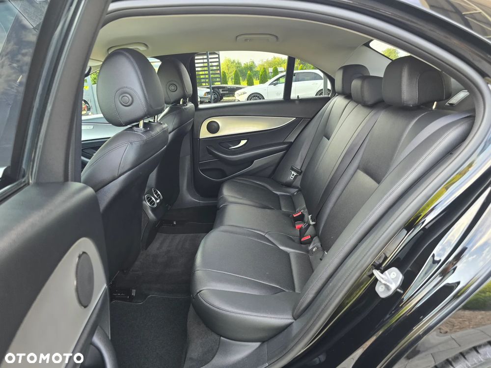 Mercedes-Benz Klasa E 200 d 9G-TRONIC Avantgarde - 27