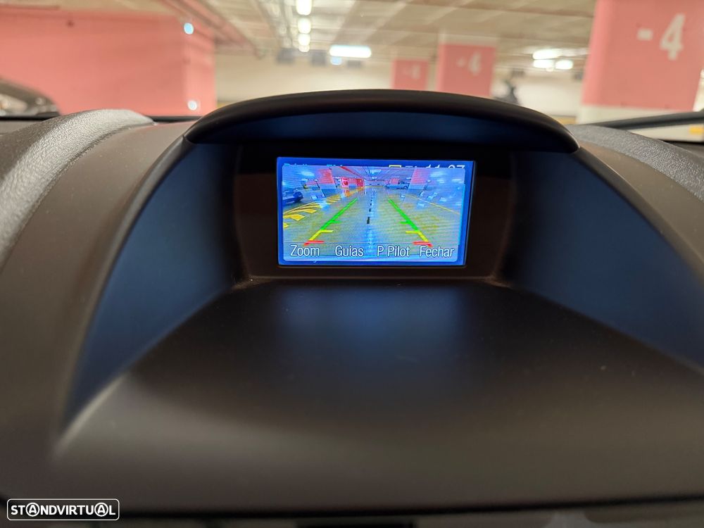 Ford Fiesta 1.0 EcoBoost S&S TITANIUM - 13