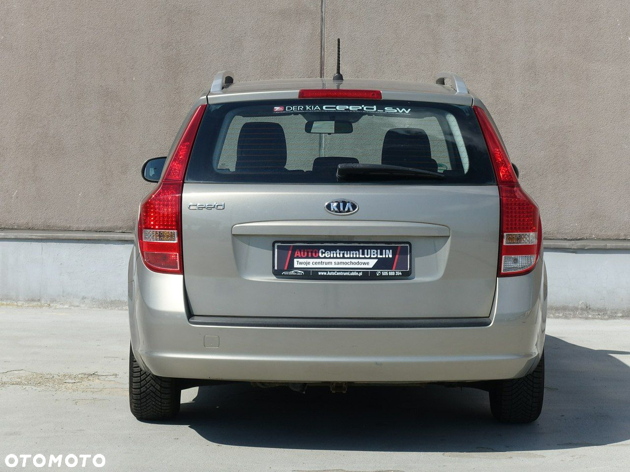 Kia Ceed 1.6 CVVT ISG Spirit - 9