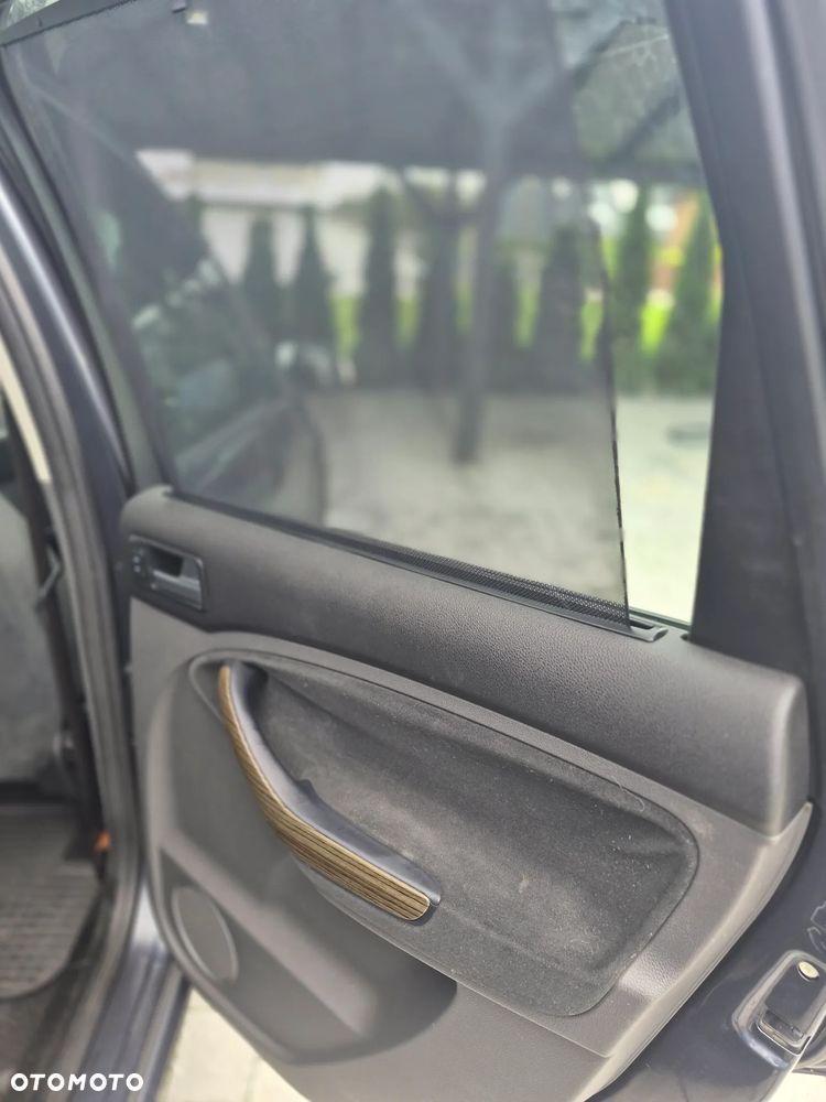 Ford Focus C-Max 1.8 Ghia - 18