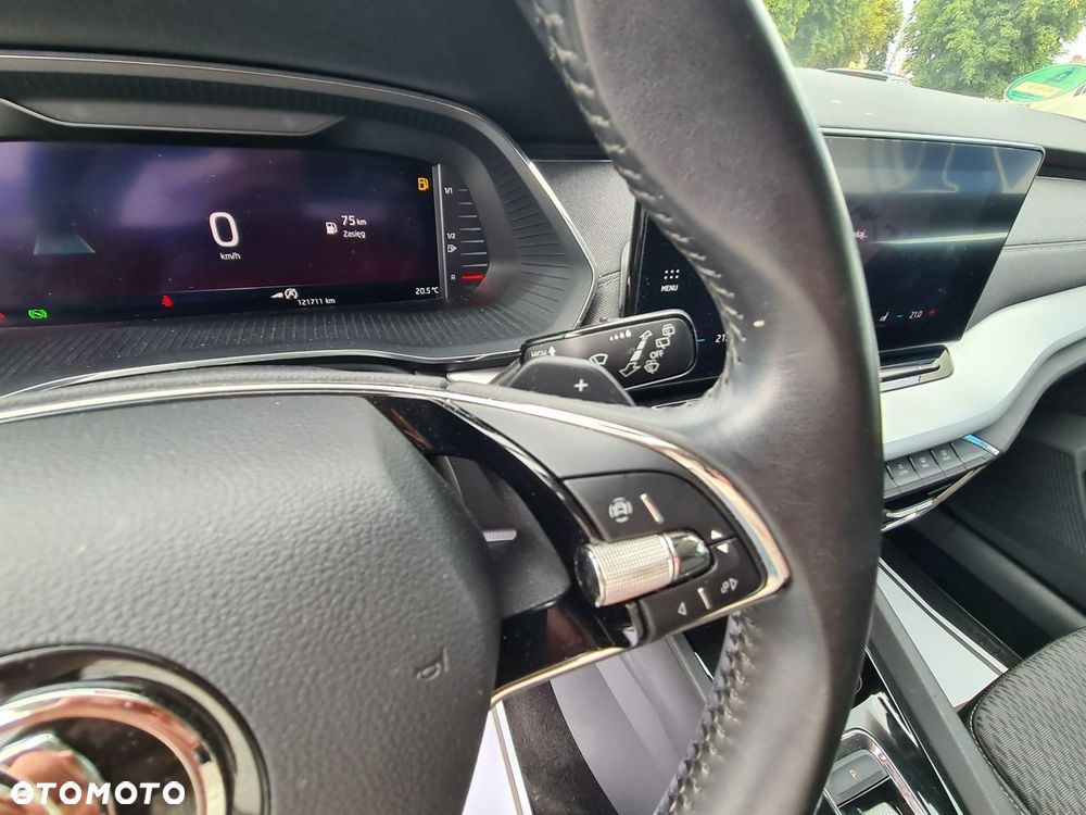 Skoda Octavia 2.0 TDI DSG Style - 26