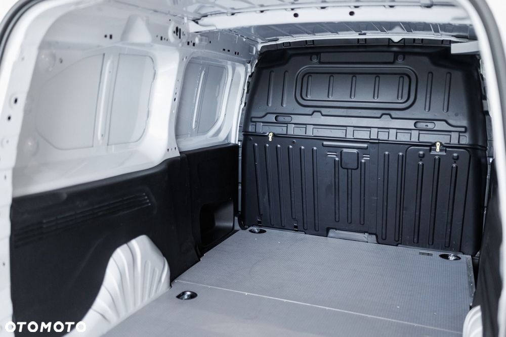 Toyota Proace City - 23
