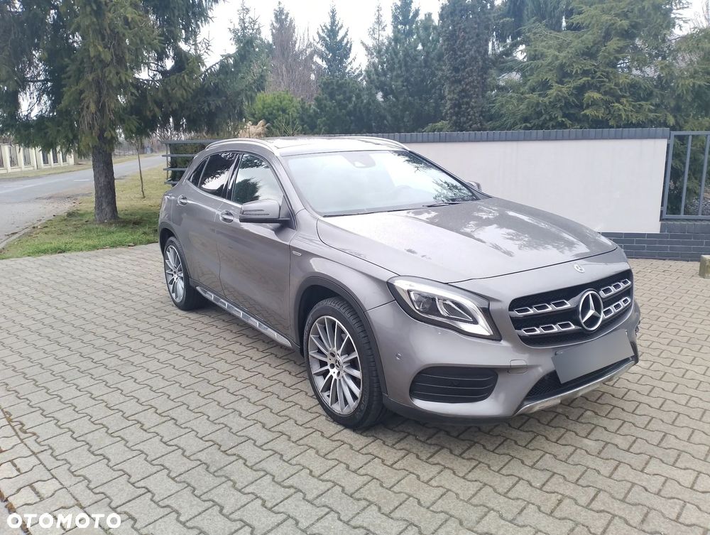 Mercedes-Benz GLA 220 d 7G-DCT AMG Line - 3