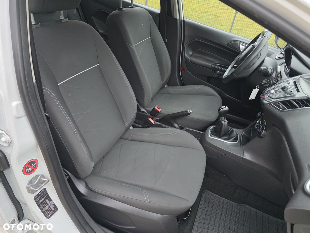 Ford Fiesta 1.5 TDCi Champions Edition - 12