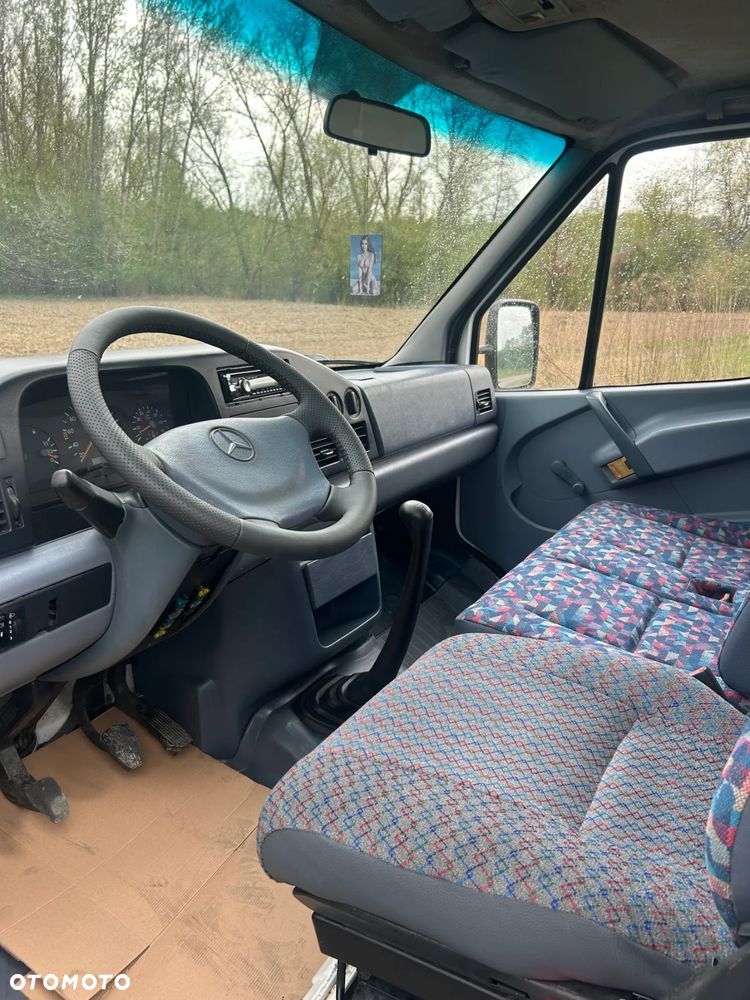 Mercedes-Benz SPRINTER - 14