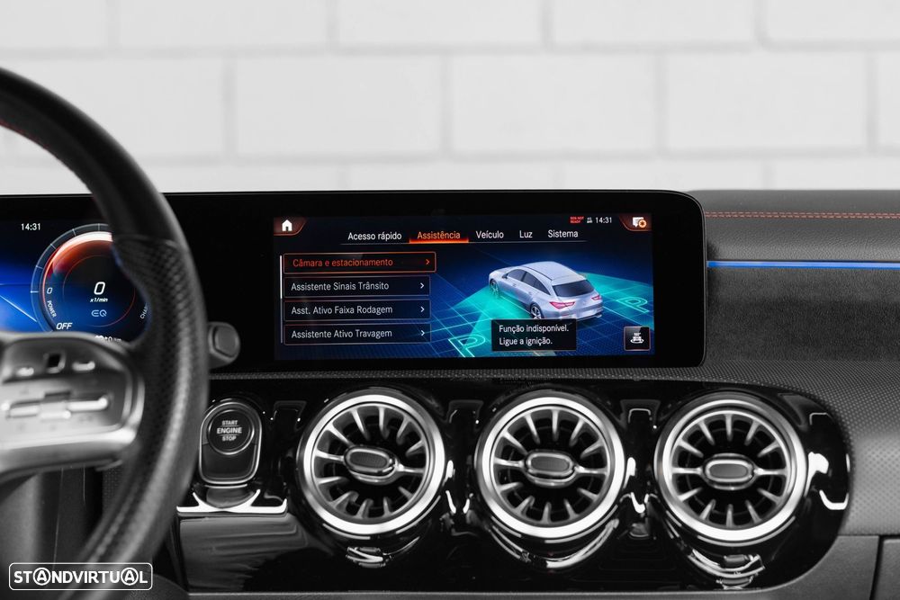 Mercedes-Benz CLA 250 e Shooting Brake AMG Line - 17