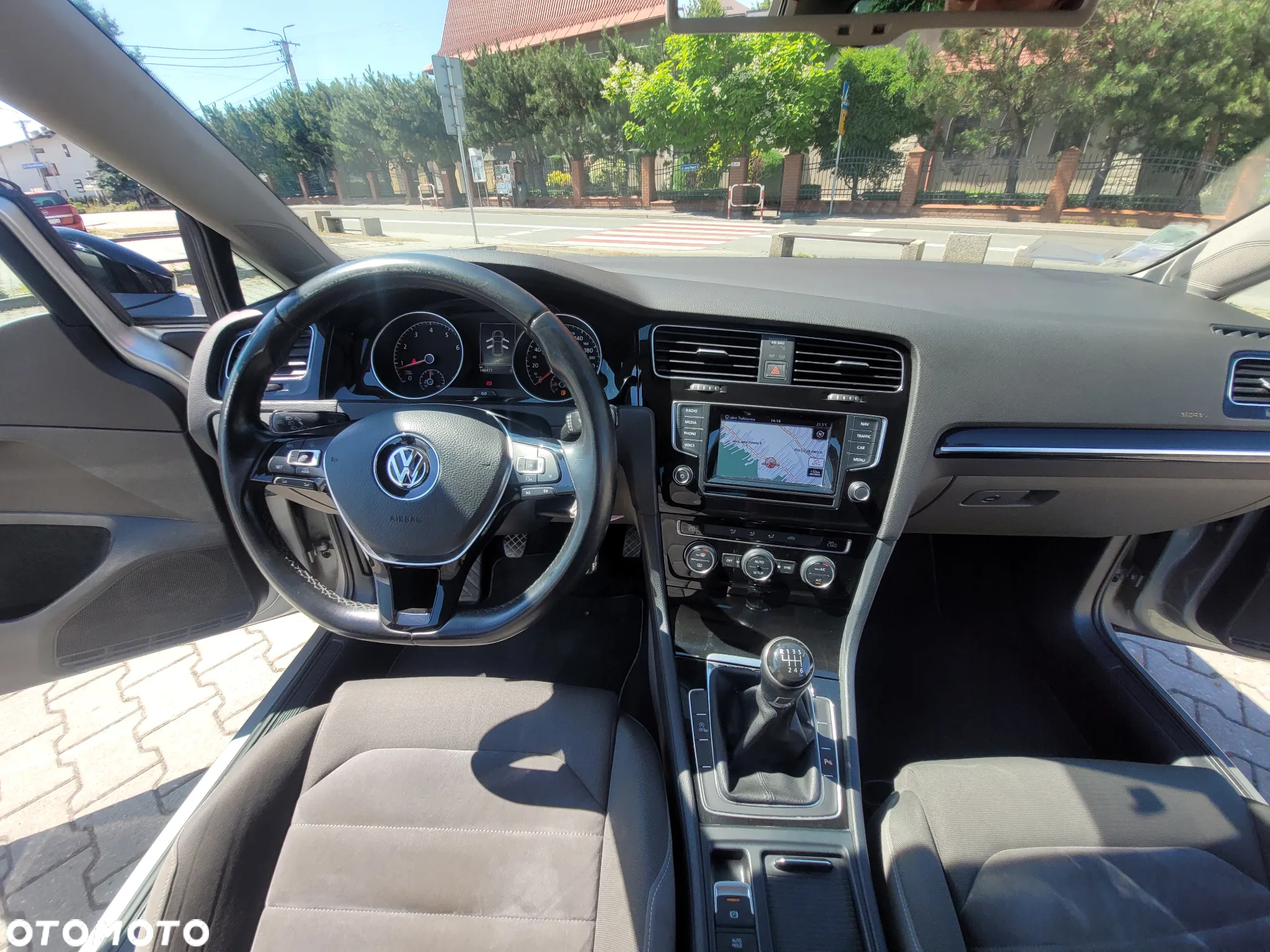 Volkswagen Golf VII 1.4 TSI BMT Highline - 27