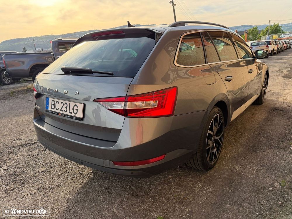 Skoda Superb Break 2.0 TDI Business Line DSG - 12