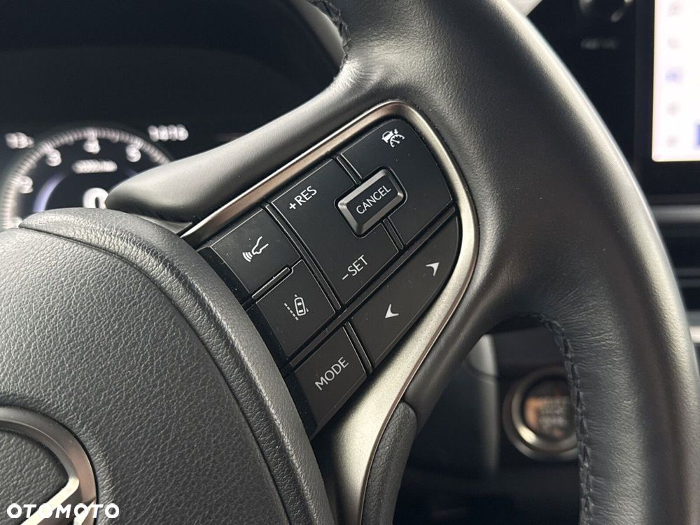 Lexus UX - 28