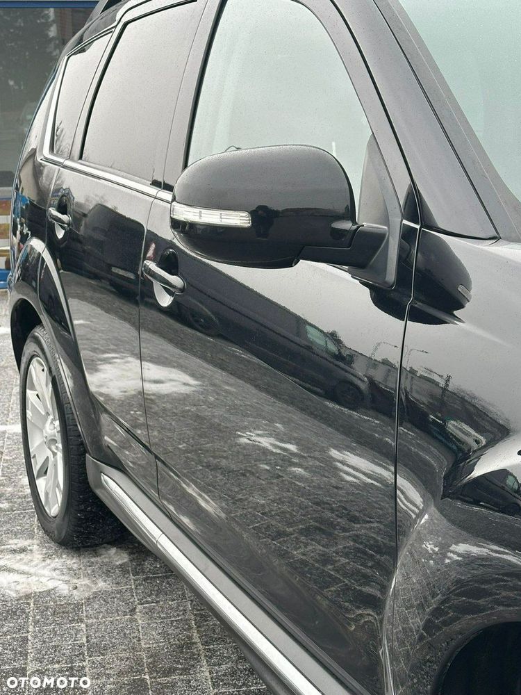 Mitsubishi Outlander - 25