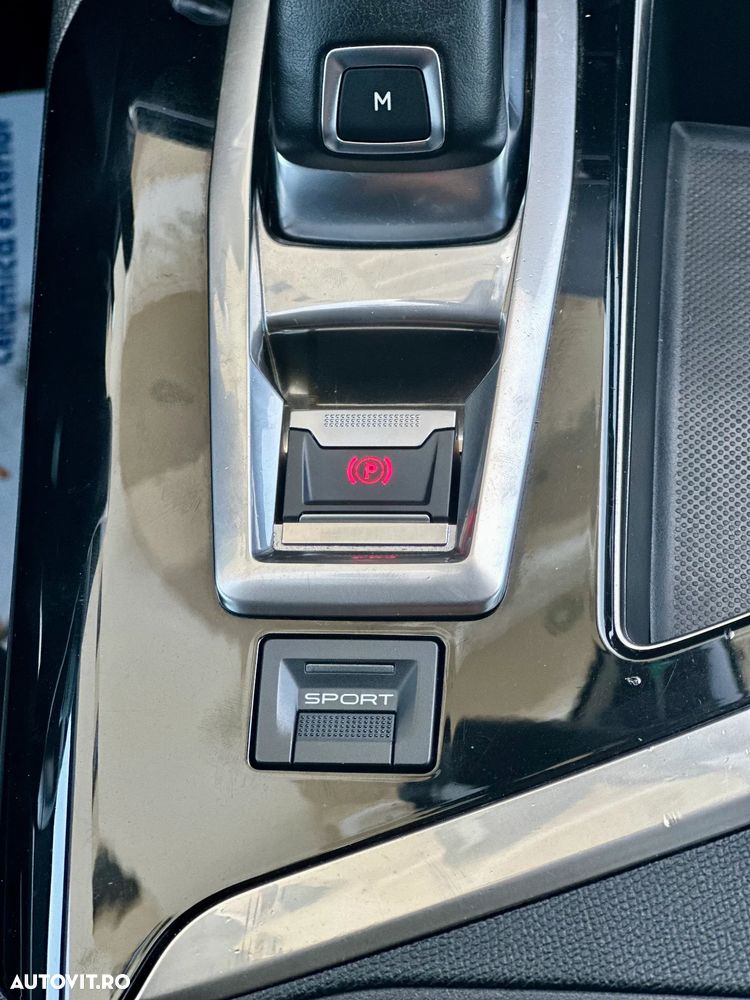 Peugeot 3008 - 18