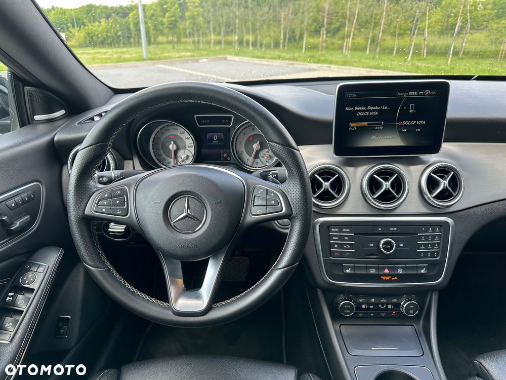 Mercedes-Benz CLA 250 7G-DCT AMG Line - 18
