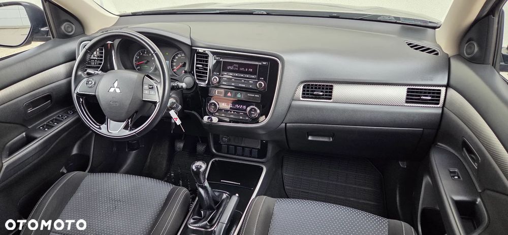 Mitsubishi Outlander 2.0 City Style 2WD - 23