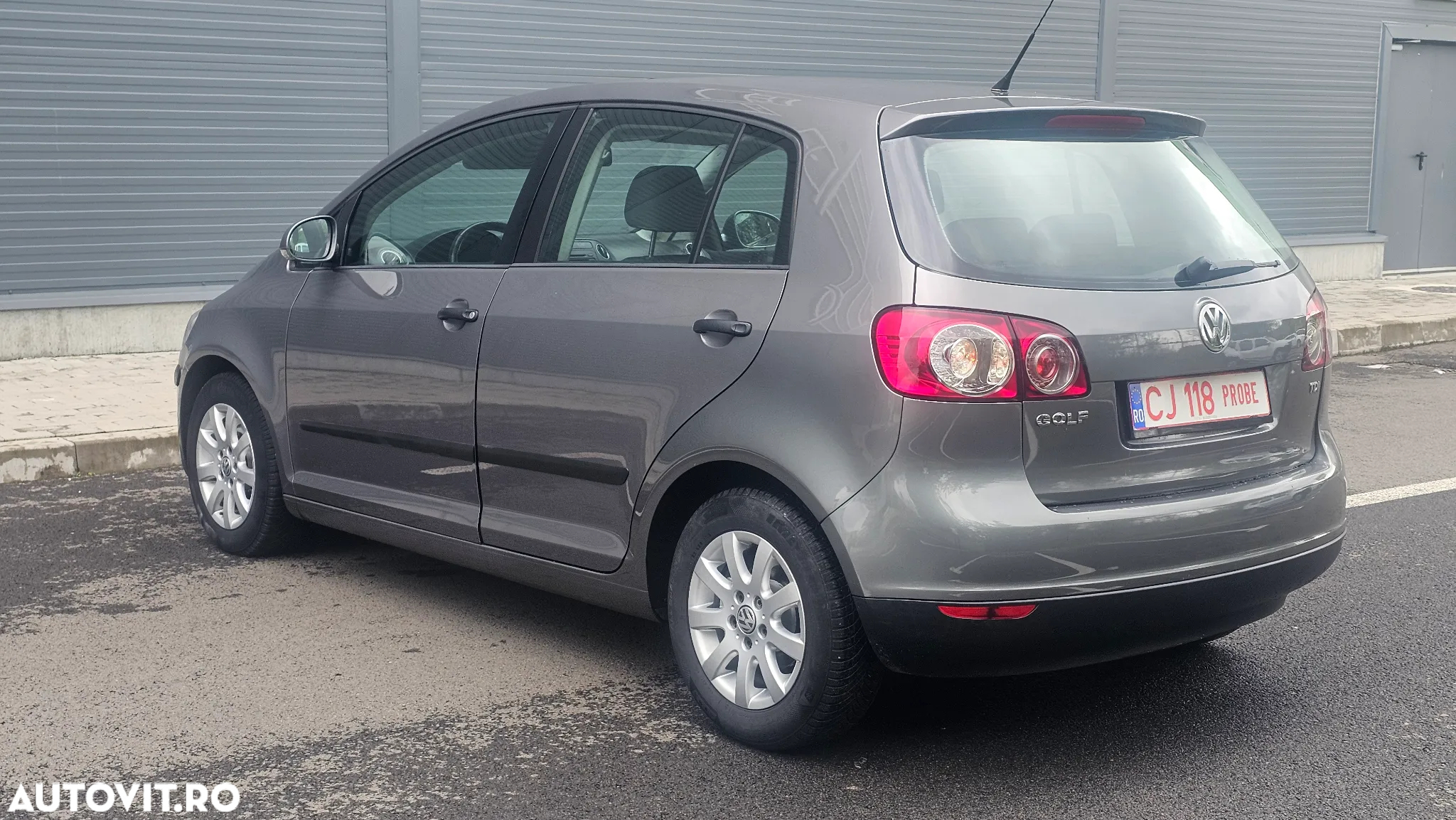 Volkswagen Golf Plus 1.9 TDI Comfortline DPF DSG - 7