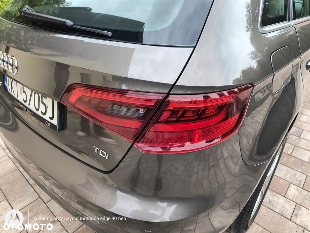Audi A3 Sportback 1.6 TDI DPF Ambition S tronic - 15